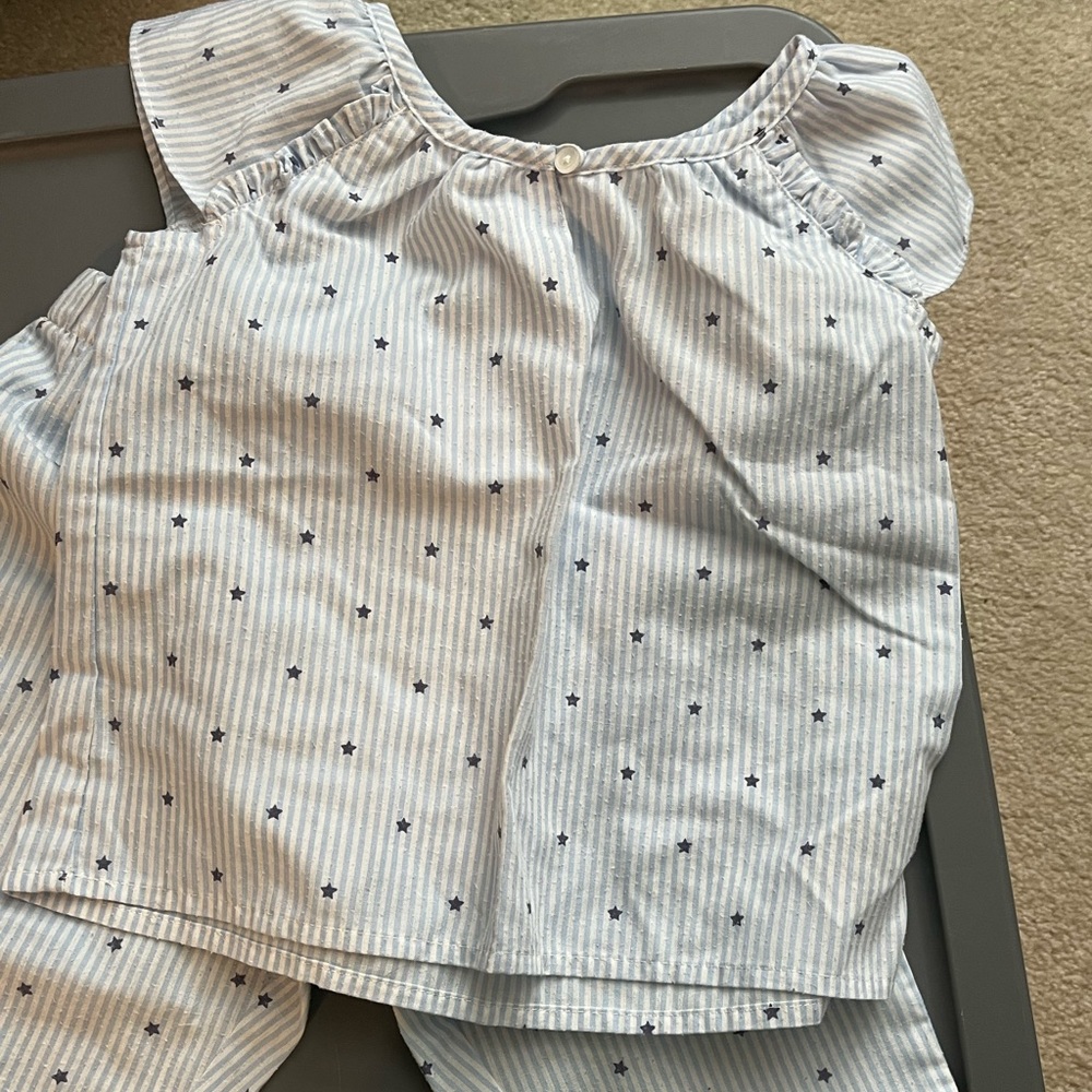 Gap: girls top and bottoms